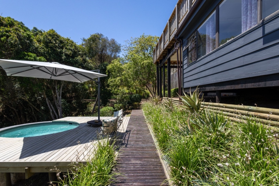 3 Bedroom Property for Sale in The Crags Western Cape